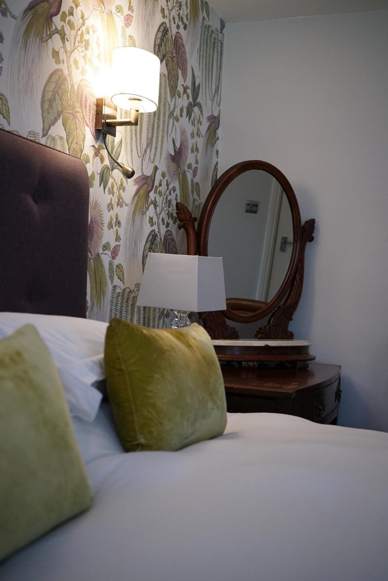 The Ollerod Hotel บีอามินสเตอร์ ภายนอก รูปภาพ